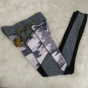 3/25$ X  Gottex Legging Sheer Mesh Camo Yoga Pants